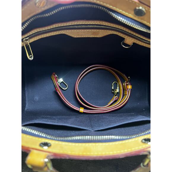 Louis Vuitton Vernis Brea MM - Griotte - Picture 8 of 11